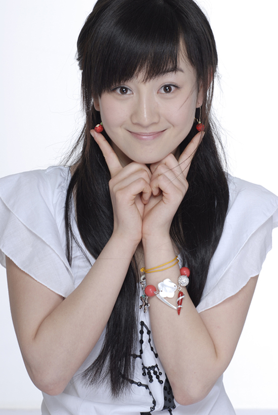 张檬第一次进入大众视线其实是在2007年与歌手任贤齐在网游《诛仙》MV中饰演女主角，那个时候，张檬就有不少人的喜爱。 