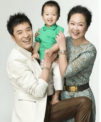 女歌手王喆的老公是谁图片
